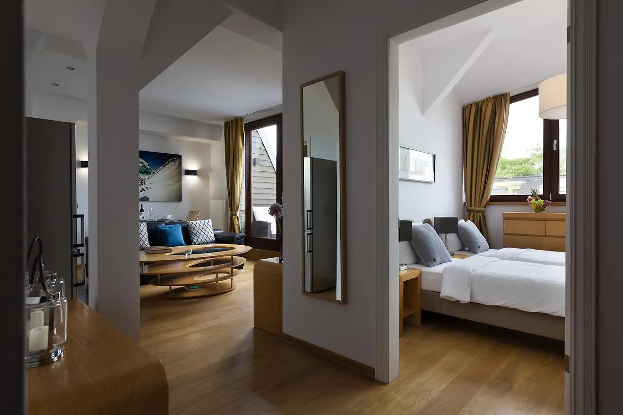 Luxoise Apartments Berlin 0*,  Germany